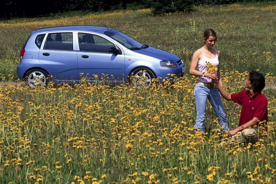  Daewoo Kalos 5-Door 2002 года  (WW) (фото 3 из 40)